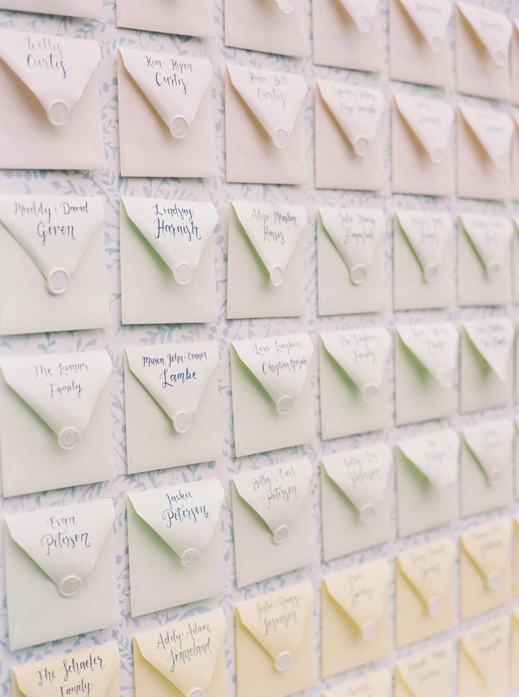 how-to-use-a-and-b-lists-for-your-wedding-invitations