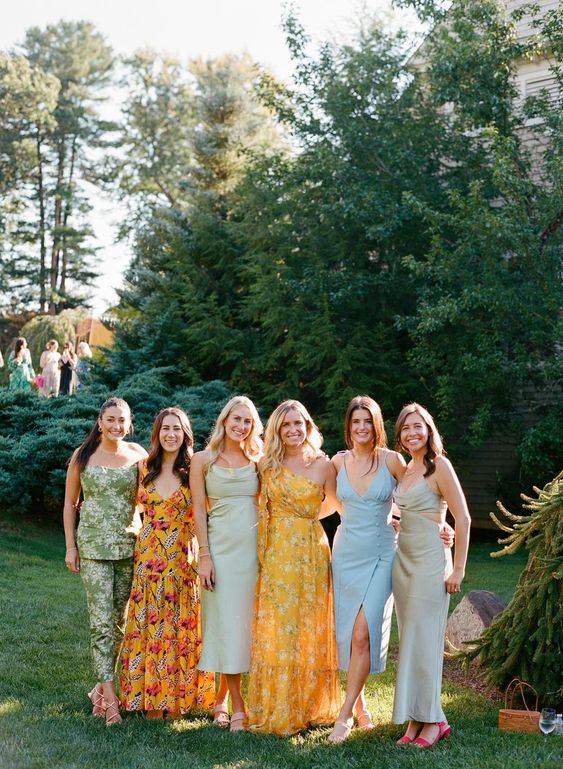 how-and-when-to-share-your-wedding-website-with-guests