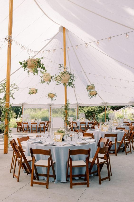 how-and-when-to-share-your-wedding-website-with-guests