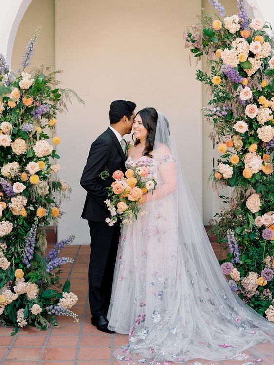 how-and-when-to-share-your-wedding-website-with-guests