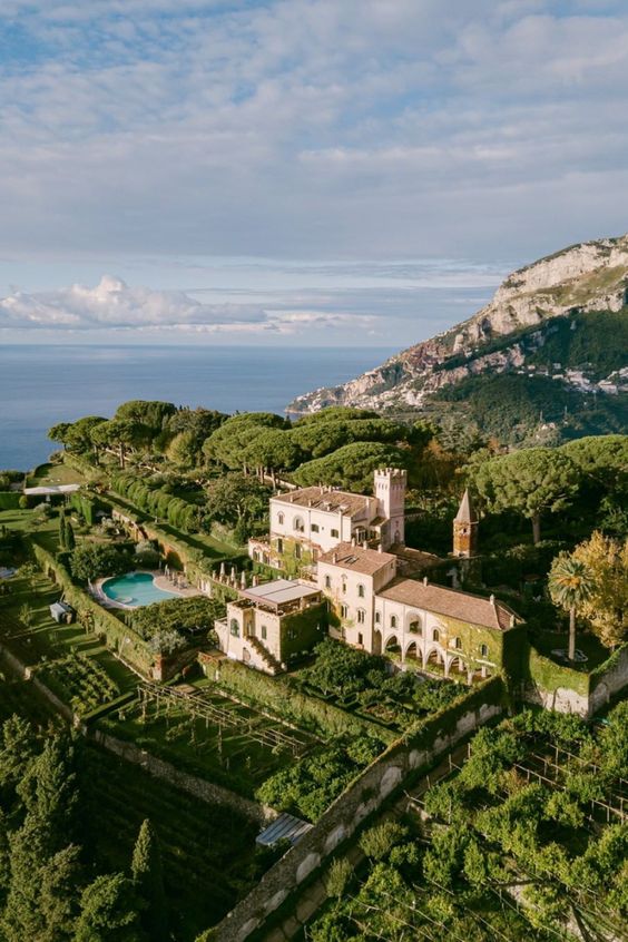 how-much-does-a-destination-wedding-cost