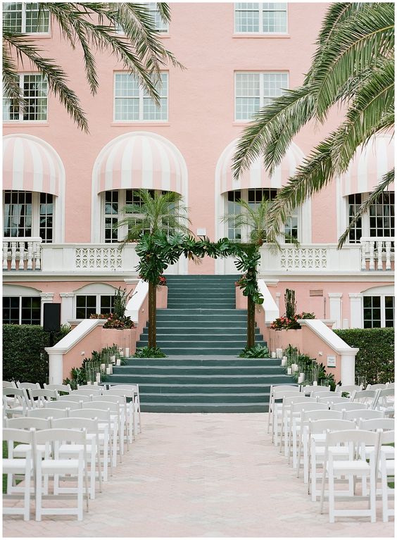 how-to-save-money-on-your-wedding-accommodation