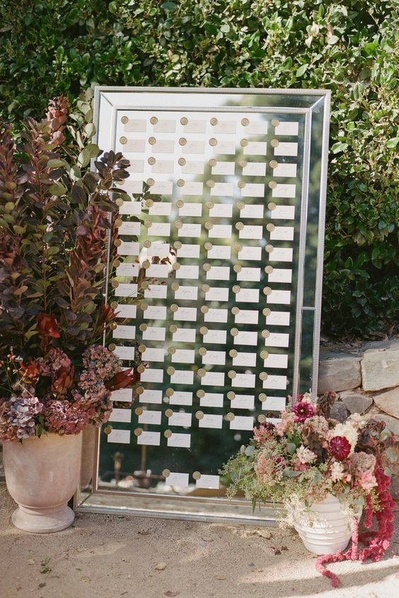 8-wedding-seating-chart-dos-and-donts