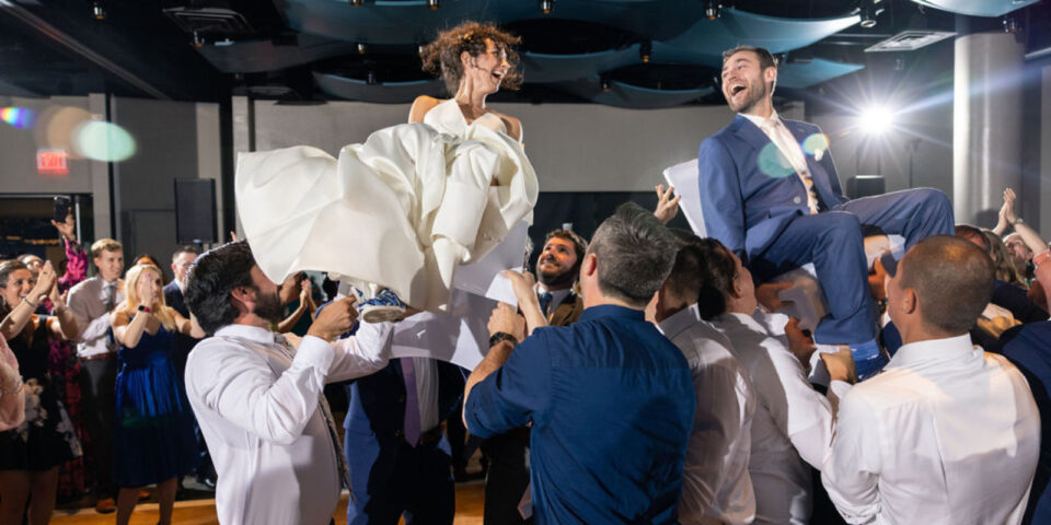 em-and-stus-wedding-at-adventure-aquarium