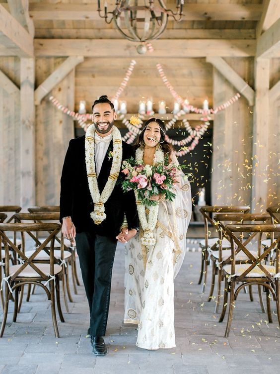 your-most-common-wedding-website-questions-answered