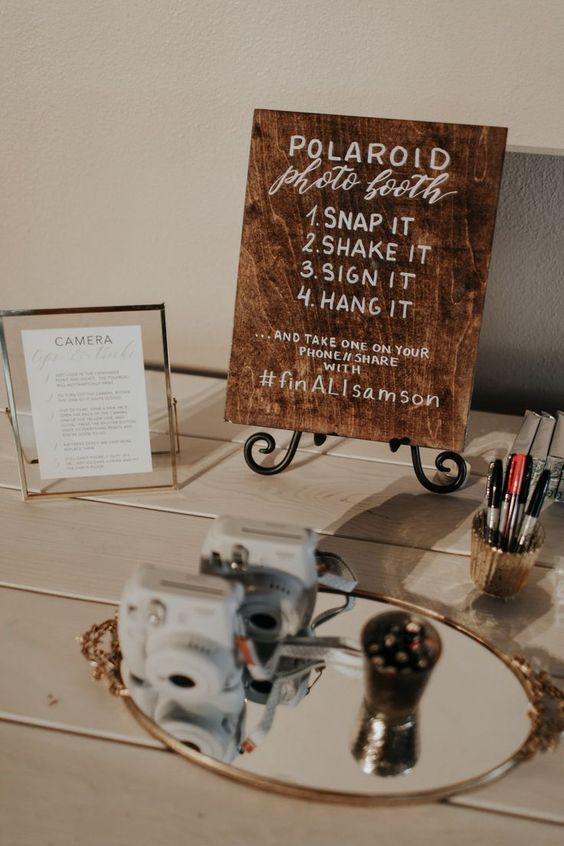 how-to-come-up-with-a-unique-hashtag-for-your-wedding