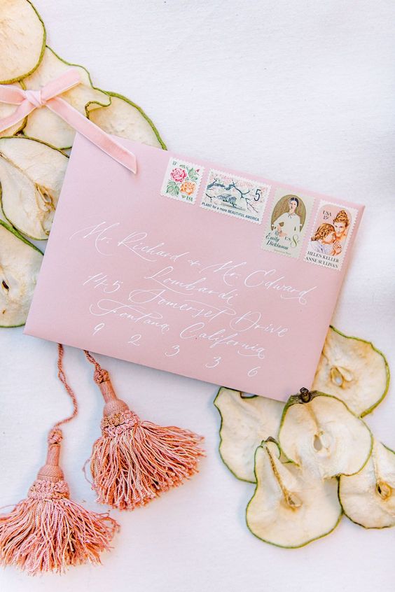 how-to-share-your-wedding-website-with-guests
