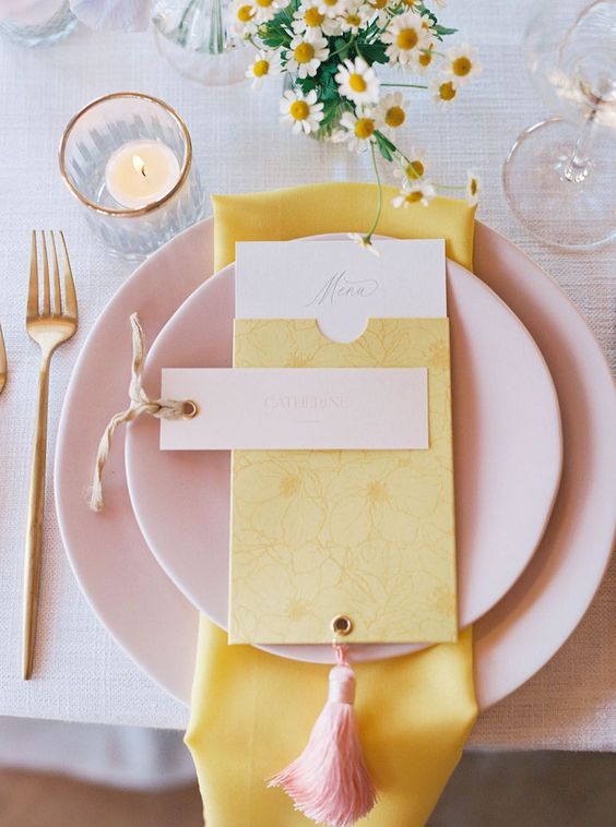 the-wedding-invitation-and-stationery-timeline
