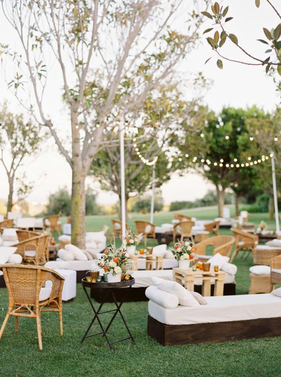 9-essential-covid-19-faqs-to-include-on-your-wedding-website