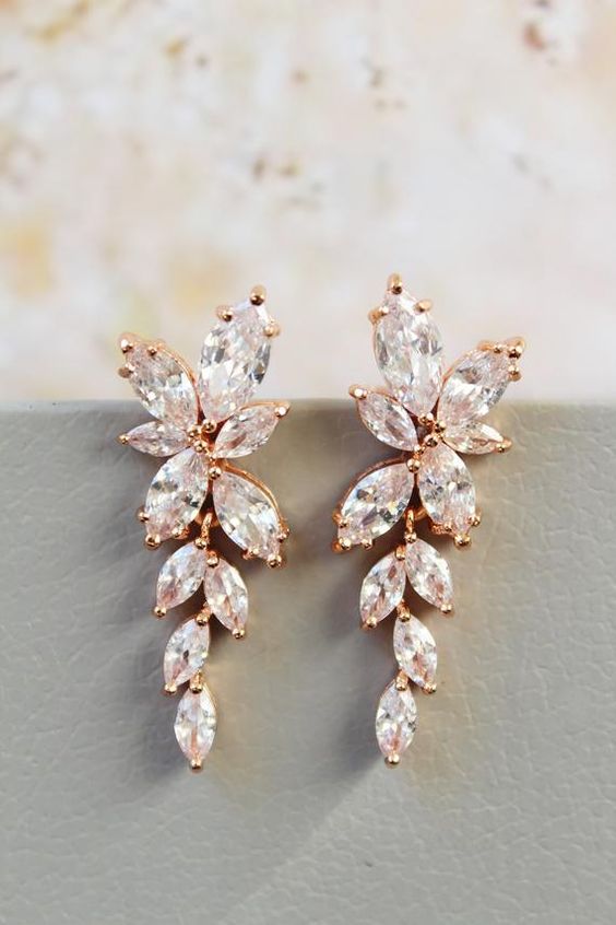 6-helpful-ways-to-minimise-costs-for-your-bridesmaids-(or-6-ways-to-help-your-bridesmaids-save-money)