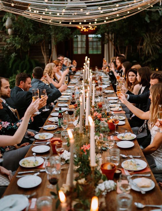 how-to-let-guests-know-you’re-postponing-your-wedding