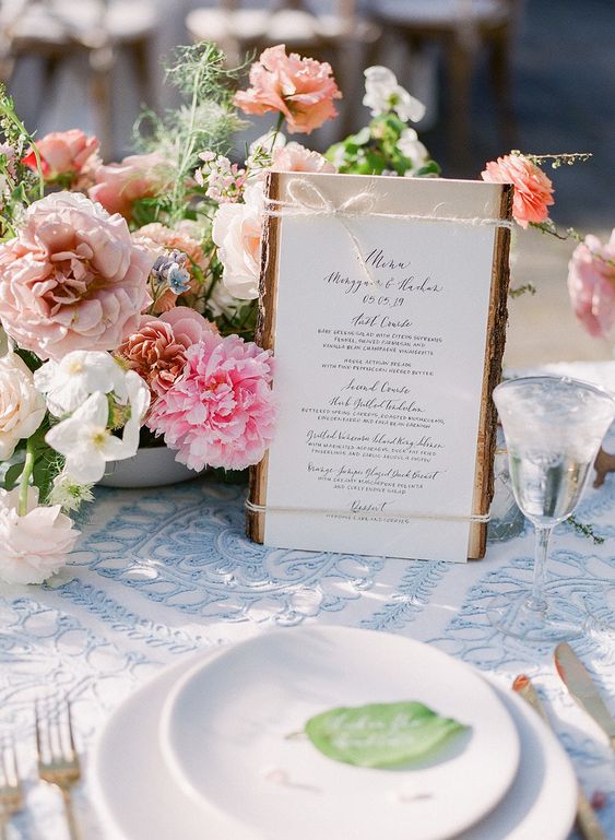 6-ways-to-save-money-on-your-wedding-stationery-and-invitations!