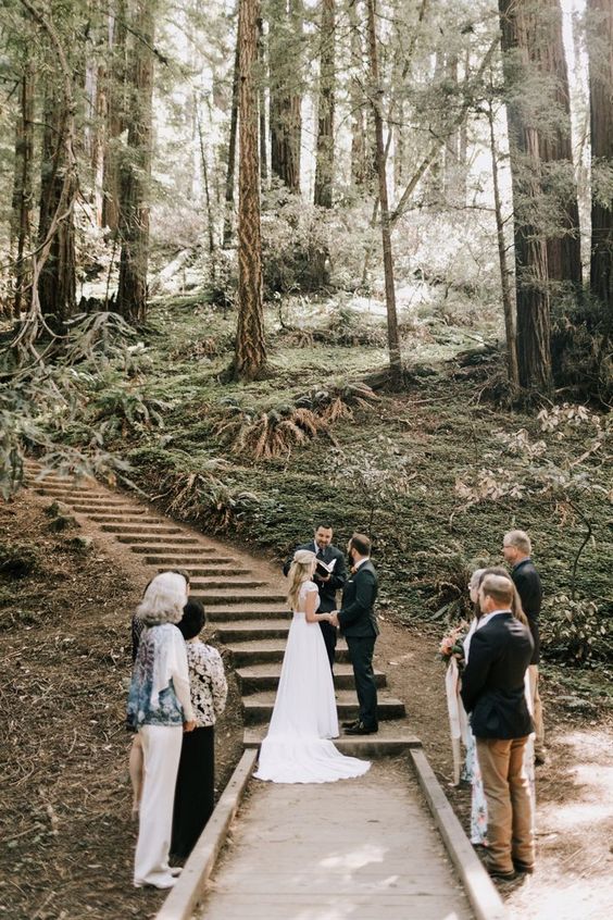 how-to-let-guests-know-you’re-postponing-your-wedding