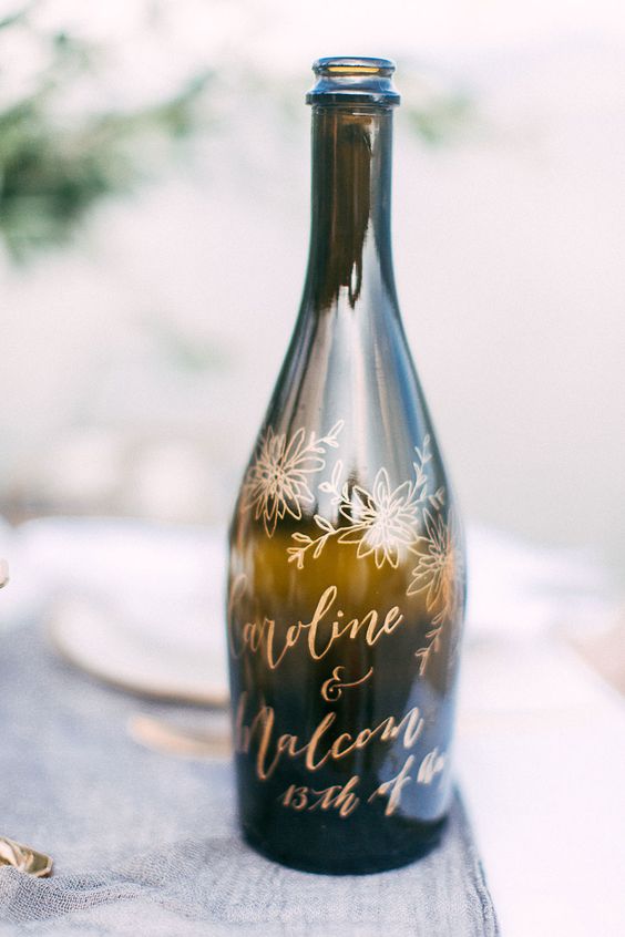 the-ultimate-guide-to-wedding-anniversary-gifts-by-year