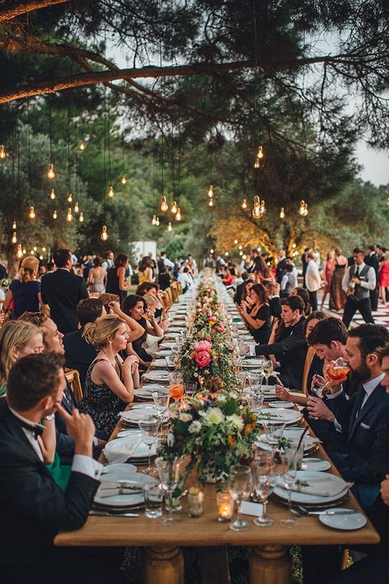 should-you-have-a-first-look-for-your-wedding-pros-vs-cons