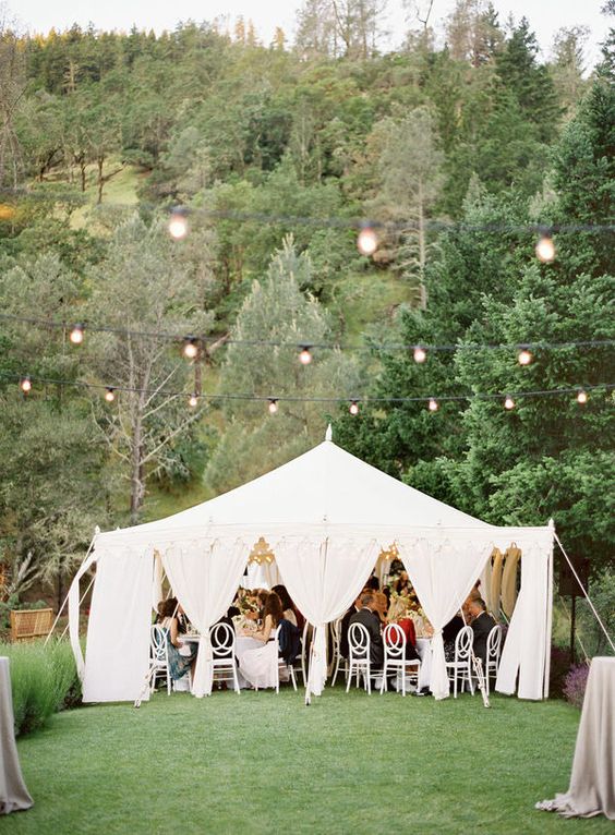 how-to-make-your-wedding-website-guest-friendly