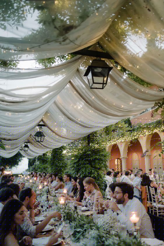 should-you-have-a-first-look-for-your-wedding-pros-vs-cons