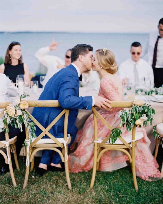 wedding-guest-list-etiquette-faqs