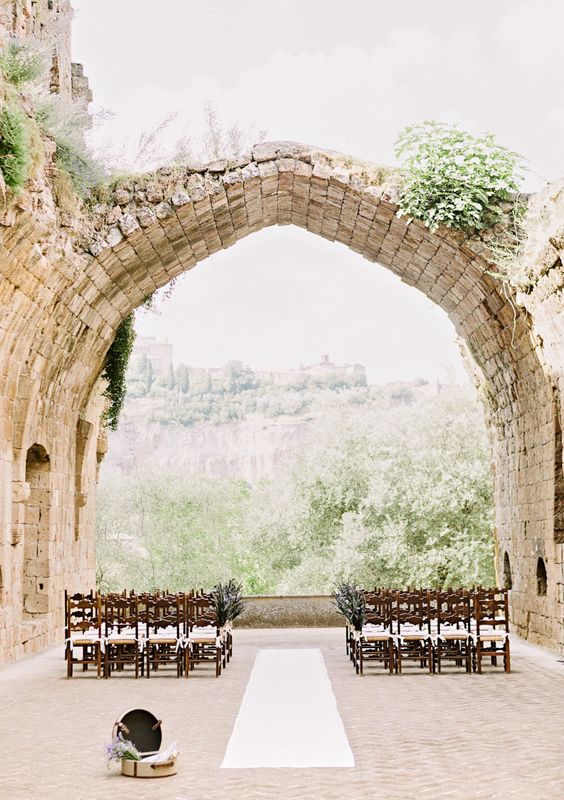 8-destination-wedding-dos-and-donts
