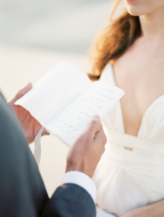 helpful-tips-for-writing-your-wedding-vows