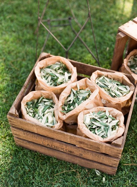 10-wedding-trends-to-avoid-in-2018