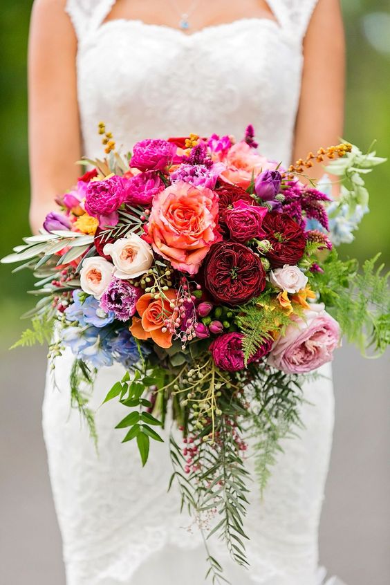 how-to-choose-your-wedding-flowers-by-season