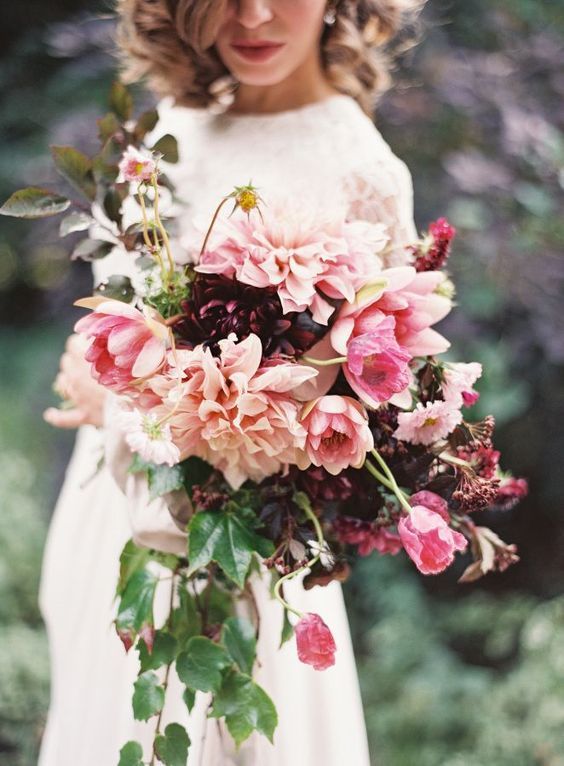how-to-choose-your-wedding-flowers-by-season