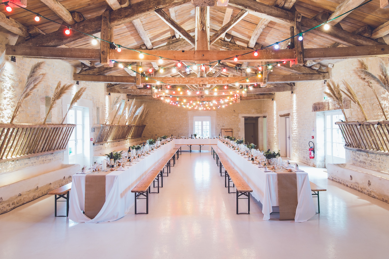 rustic-barn-wedding