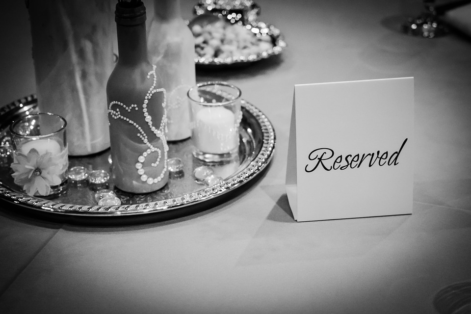 the-best-wedding-features-to-diy